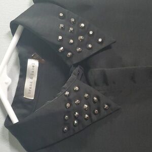 Brand & Label top women's size medium black studded collar hidden button down